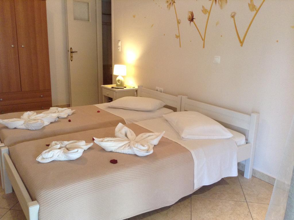 Nikoletta Rooms Парос Экстерьер фото