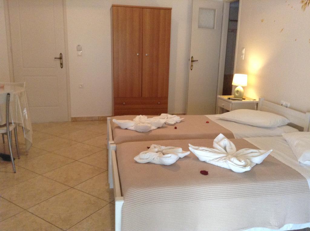 Nikoletta Rooms Парос Экстерьер фото